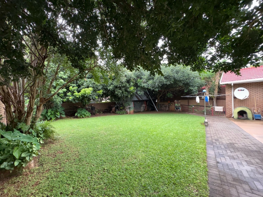 4 Bedroom Property for Sale in Safari Gardens North West